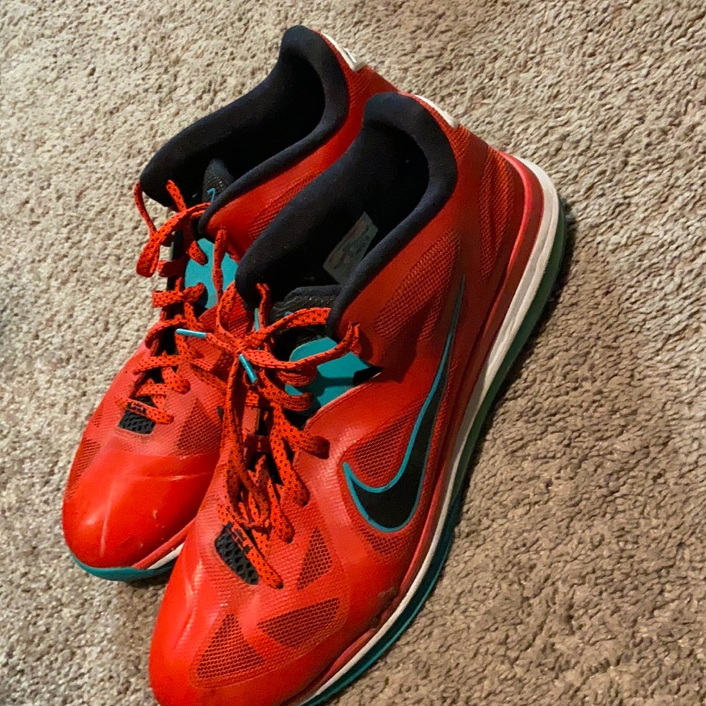 Lebrons - image 1